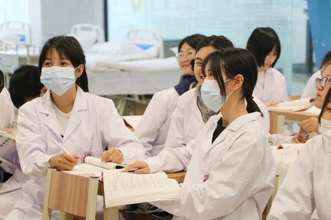 四川五月花技师学院团结校区地址,郫都五月花校园环境好不好