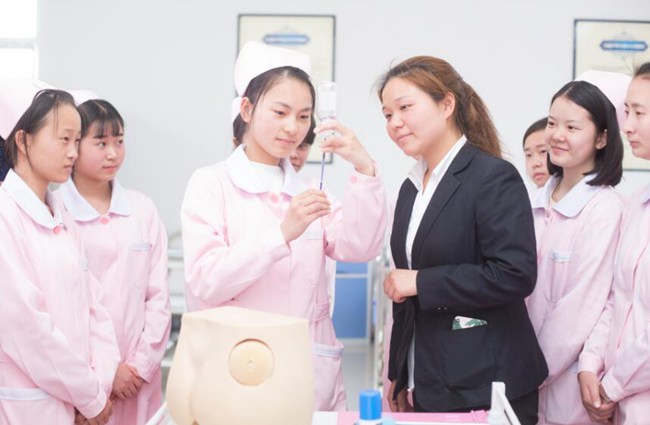 【报考指南】四川五月花技师学院2025年招生简章及学费表
