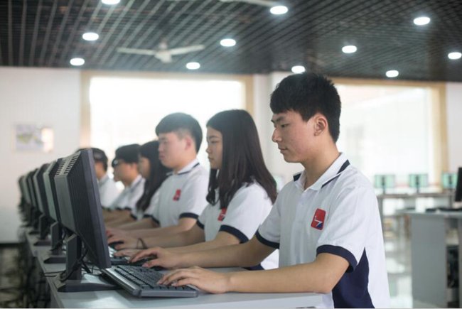 【五月花学费】四川五月花技师学院2025年收费标准及招生专业